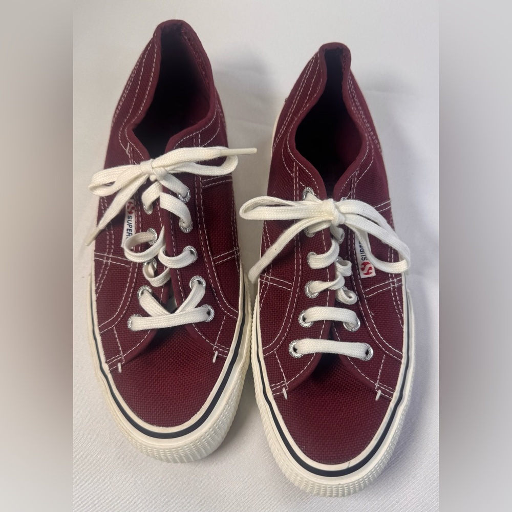Superga 2750 Classic Canvas Sneakers in maroon- Size 9.5W in like new condition